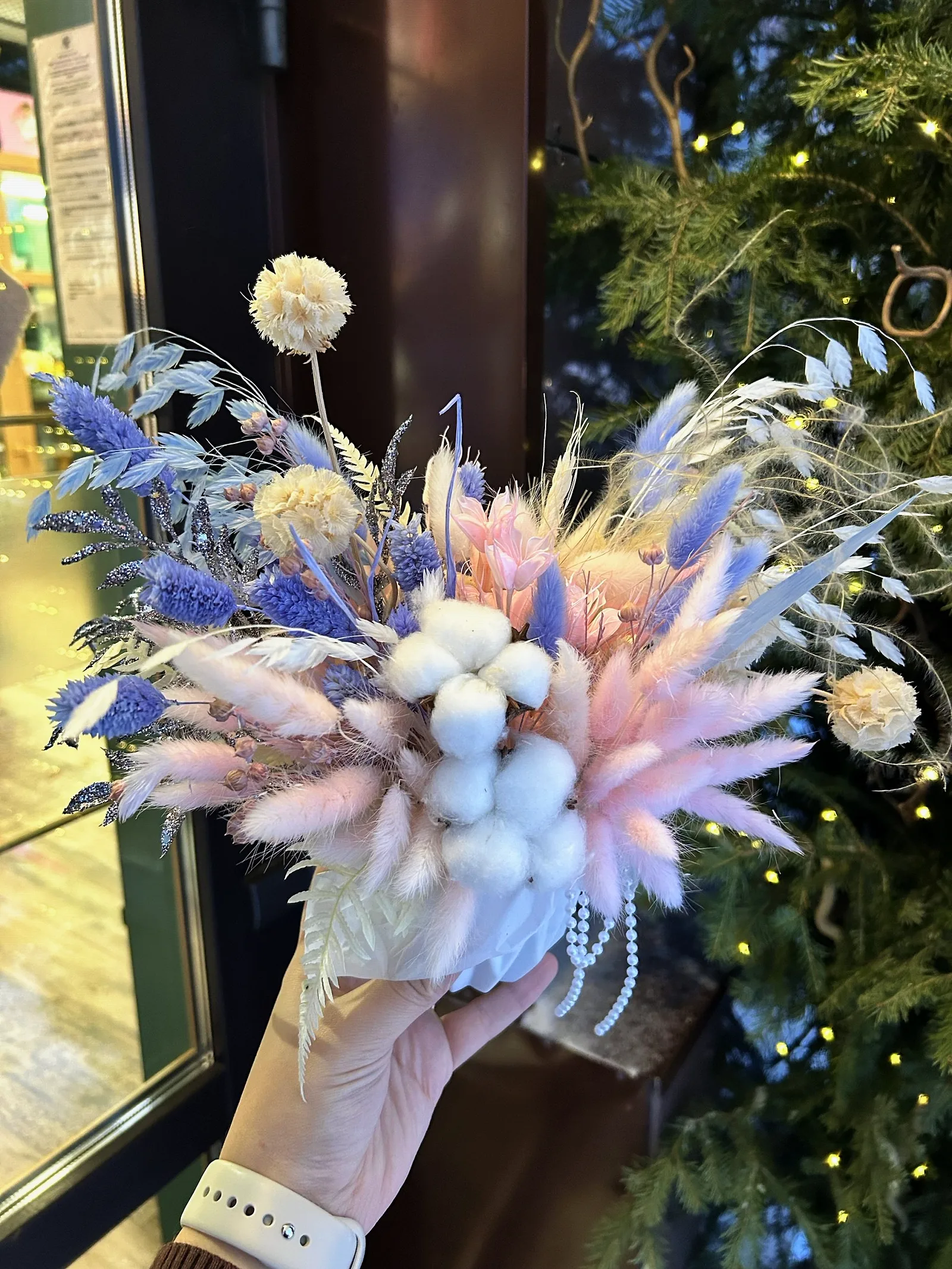 композиция из сухоцветов